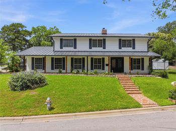 3409 Lakeside DR