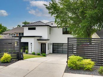 2415 McCall RD
