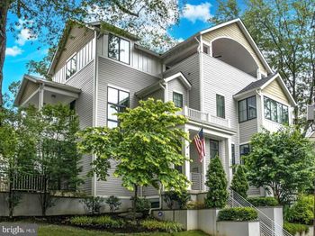 4964 Eskridge Terrace NW