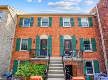 1604 Beekman Place NW