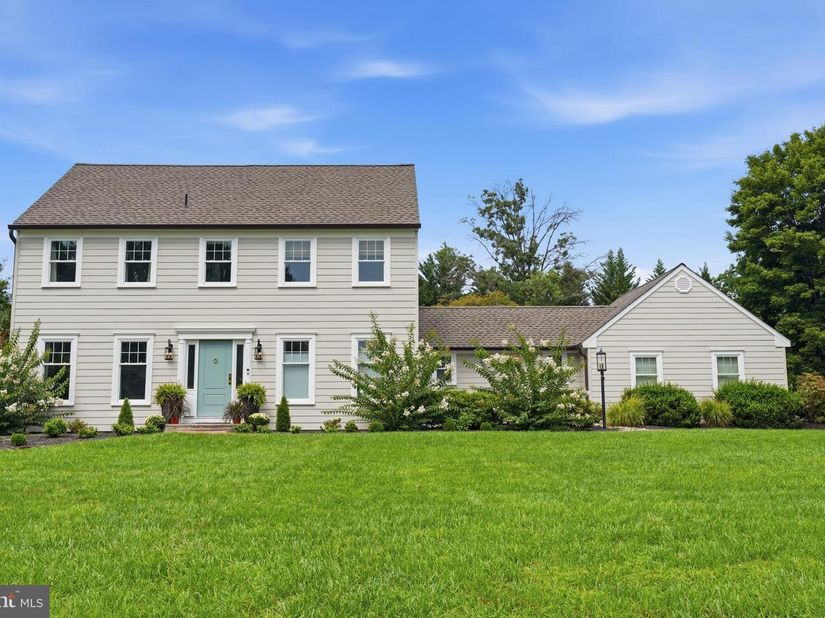 30 Dunkin Drive, Washington Crossing PA 18977