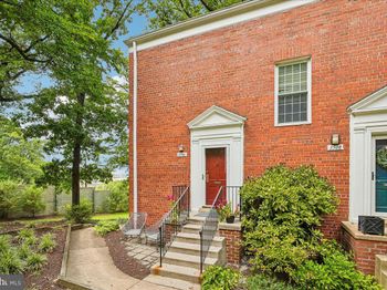 3506 Martha Custis Drive