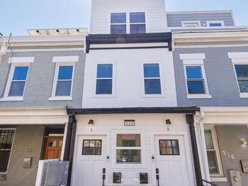 336 Oakdale Place NW