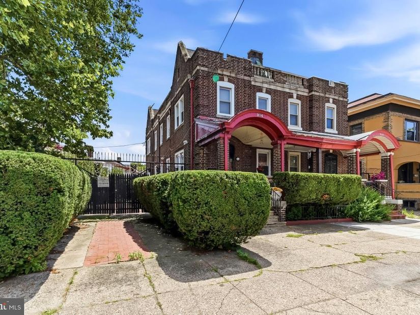 2116 W Passyunk Avenue, Philadelphia PA 19145
