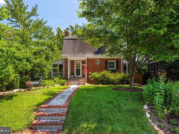 5706 9TH Road N, Arlington VA 22205