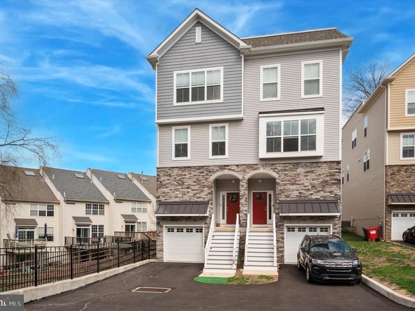 6715 Cinnaminson Court, Philadelphia PA 19128