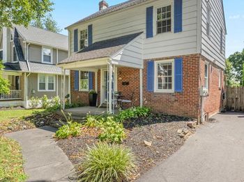 77 Forest Road