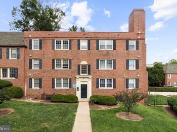 2016 37TH Street SE