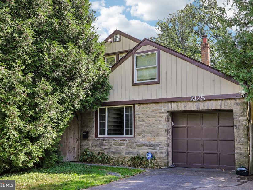 8125 Heacock Lane, Wyncote PA 19095