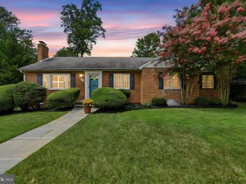 6719 Williamsburg Boulevard