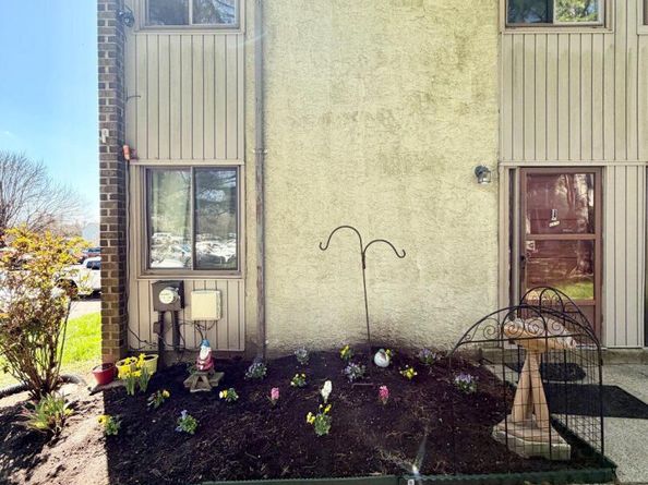 4936 Oxford Court, Bensalem PA 19020