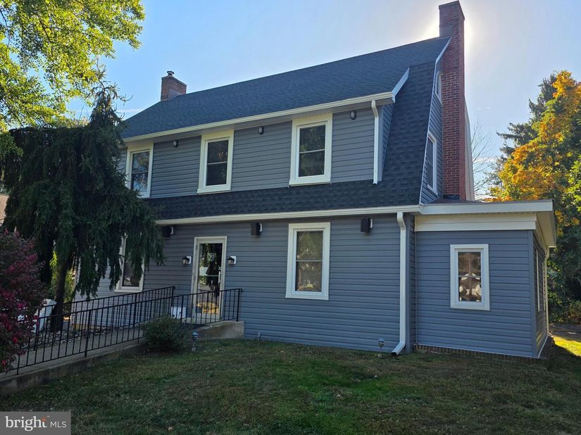 97 W Trenton Avenue, Morrisville PA 19067