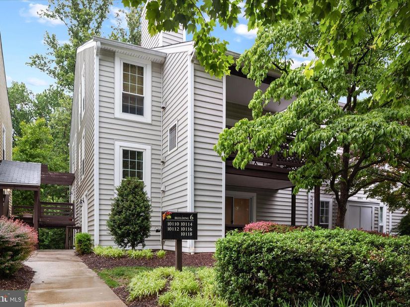 10110 Oakton Terrace Road 10110, Oakton VA 22124