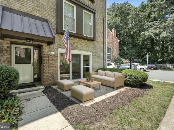 3814 Persimmon Circle, Fairfax VA 22031