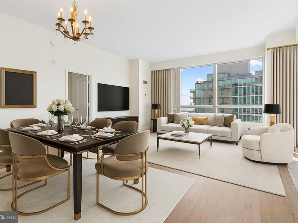 901 N Penn Street R2203, Philadelphia PA 19123