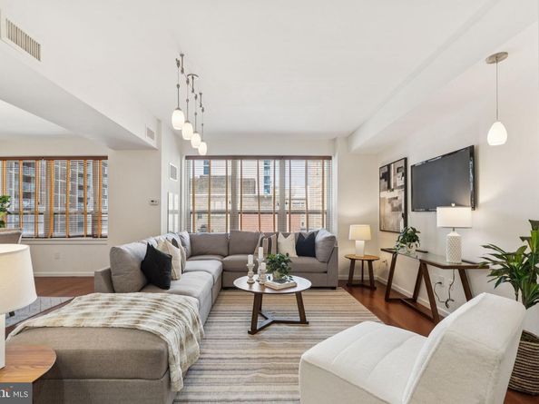 1425 Locust Street 11E, Philadelphia PA 19102