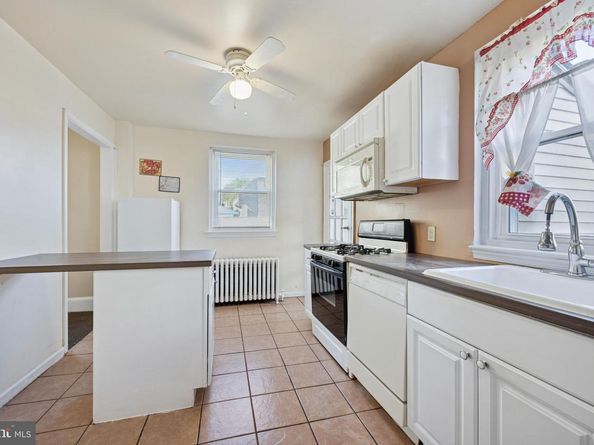 107 S Keystone Avenue, Upper Darby PA 19082