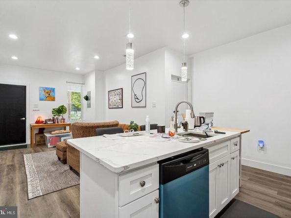 5139 Pine Street, Philadelphia PA 19143