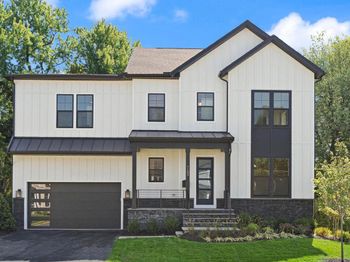 903 Hillcrest Drive SW