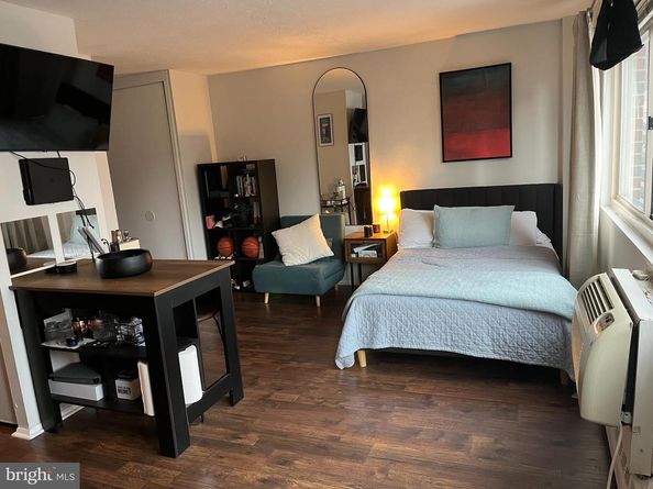 2101-17 Chestnut Street 1706, Philadelphia PA 19103