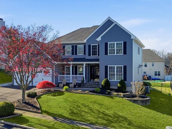 313 Deer Drive, Langhorne PA 19047