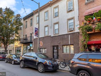 1816-18 E Passyunk Avenue