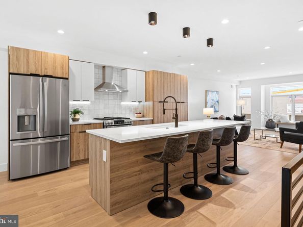 2811 S Hutchinson Street, Philadelphia PA 19148