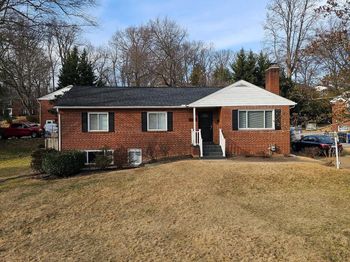 3164 Patrick Henry Drive