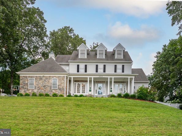 8825 Stolen Moments Terrace, Fairfax VA 22031