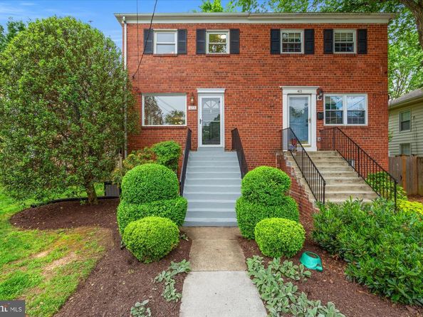 411 E Howell Avenue A, Alexandria VA 22301