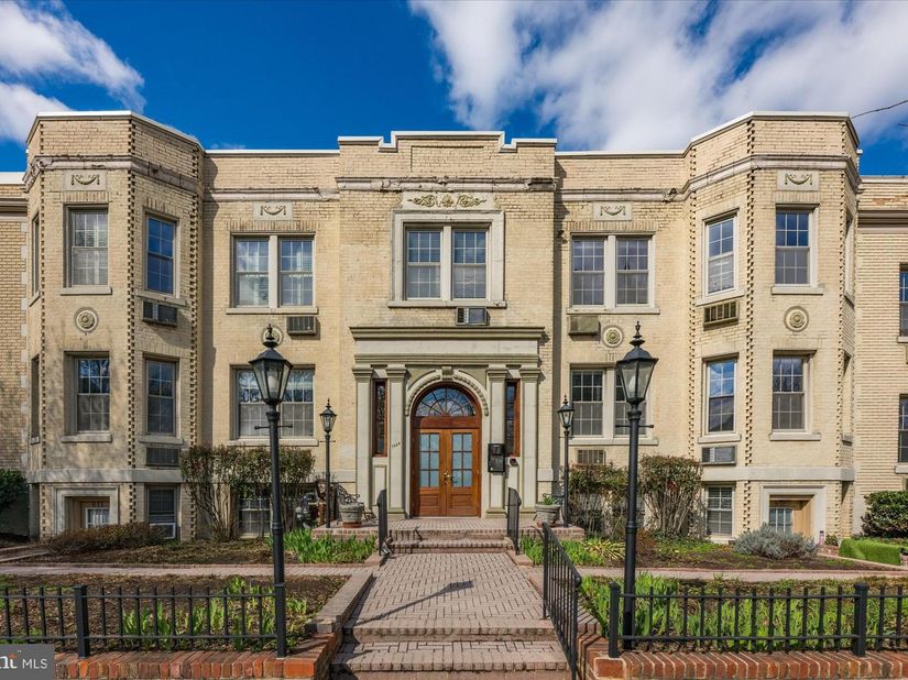 3024 Wisconsin Avenue NW 101, Washington DC 20016