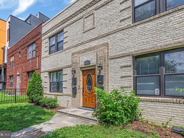 833 19TH Street NE 1, Washington DC 20002