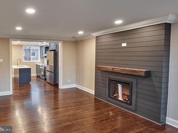 1159 E Hortter Street