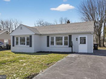727 W County Line Road