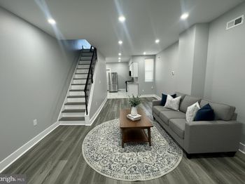 1516 N Conestoga Street