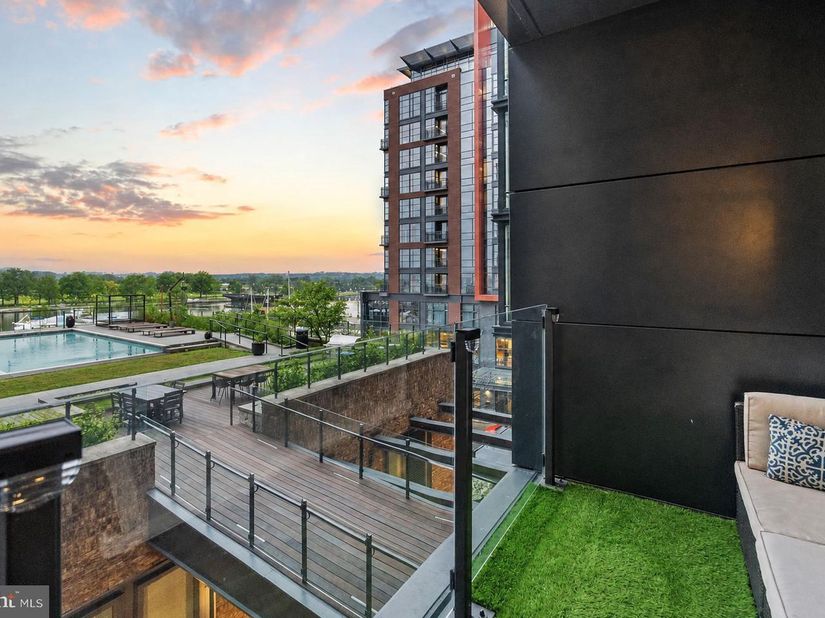 45 Sutton Square SW 403, Washington DC 20024