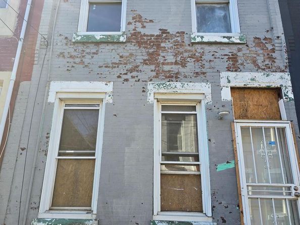 1230 W Sergeant Street, Philadelphia PA 19133