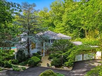 9 Oaklyn Court