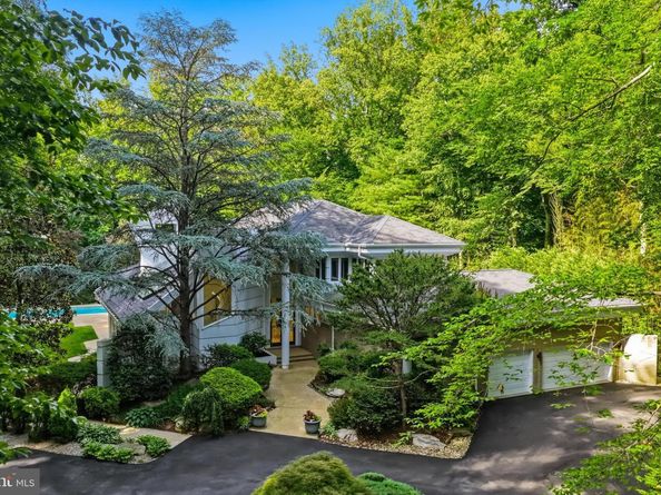 9 Oaklyn Court, Potomac MD 20854