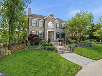 1605 Lupine Den Court