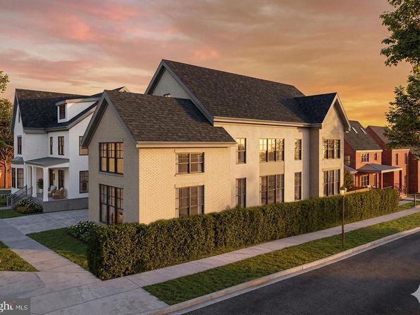 3630 Edmunds Street NW, Washington DC 20007