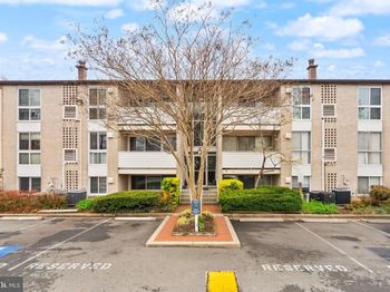 5600 Bloomfield Drive