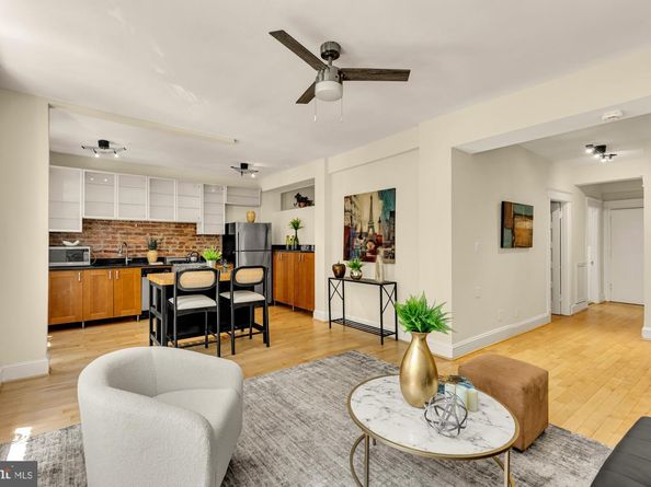 1869 Mintwood Place NW 24, Washington DC 20009