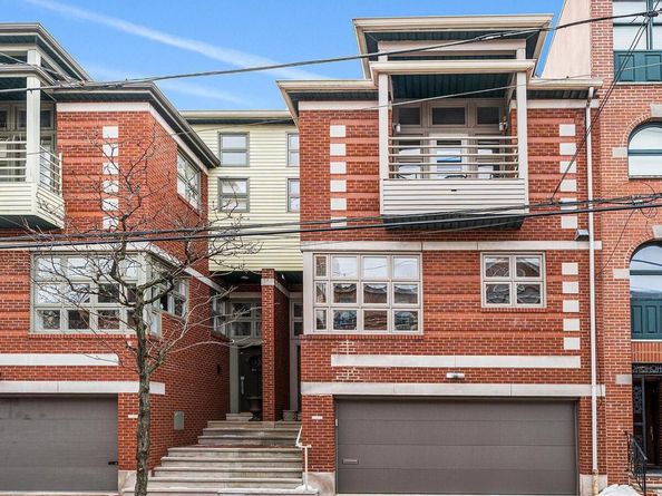 114 Bainbridge Street, Philadelphia PA 19147