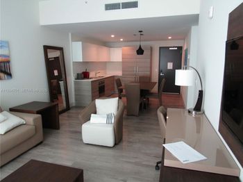777 N Ocean Drive
