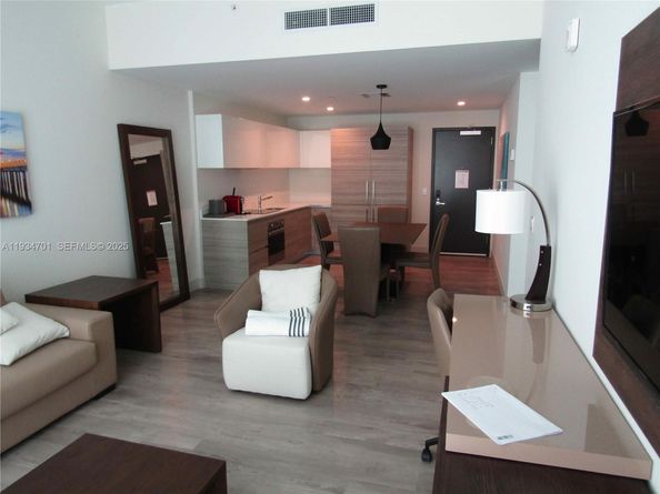 777 N Ocean Drive S514, Hollywood FL 33019