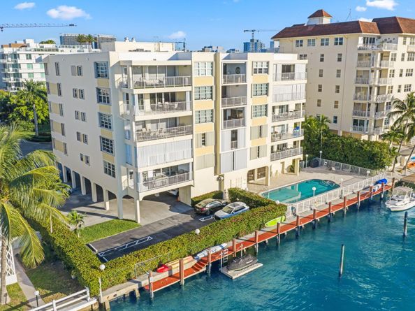 10180 W Bay Harbor Drive 2c, Bay Harbor Islands FL 33154