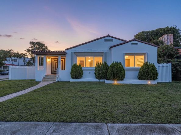 2291 SW 17th St, Miami FL 33145