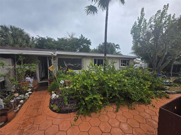 906 NE 23rd Terrace, Pompano Beach FL 33062