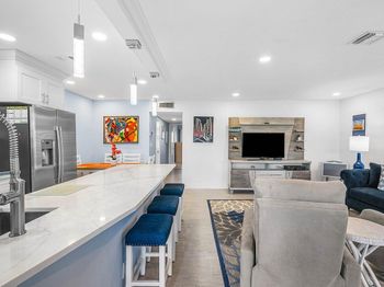 437 High Point Boulevard